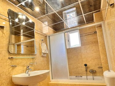 Main bathroom